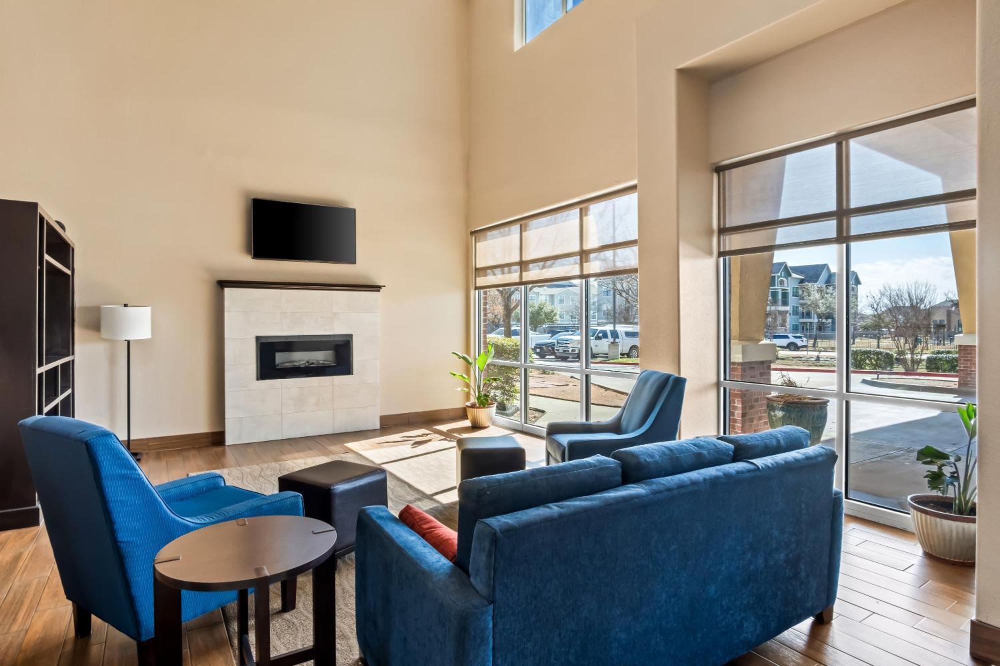Comfort Suites Waxahachie - Dallas Екстер'єр фото