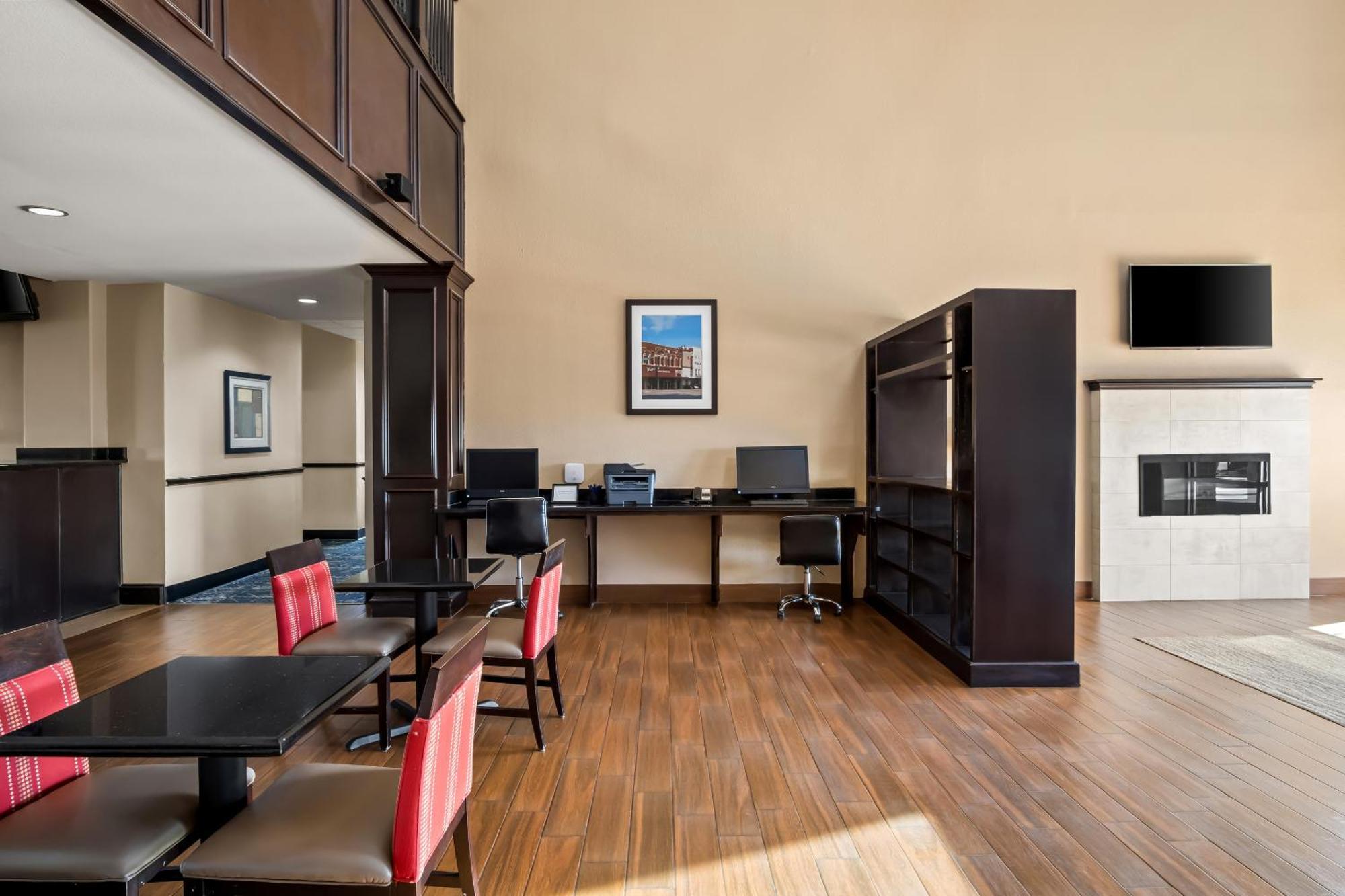 Comfort Suites Waxahachie - Dallas Екстер'єр фото
